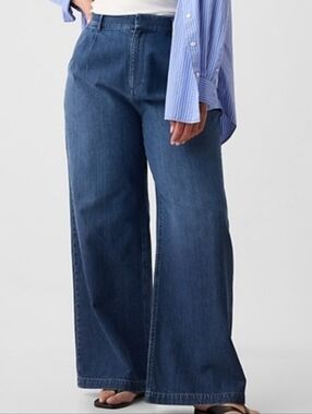 Gap 365 Medium Wash Denim High Rise Pleated Elastic Waist Wide Leg Trouser Jean